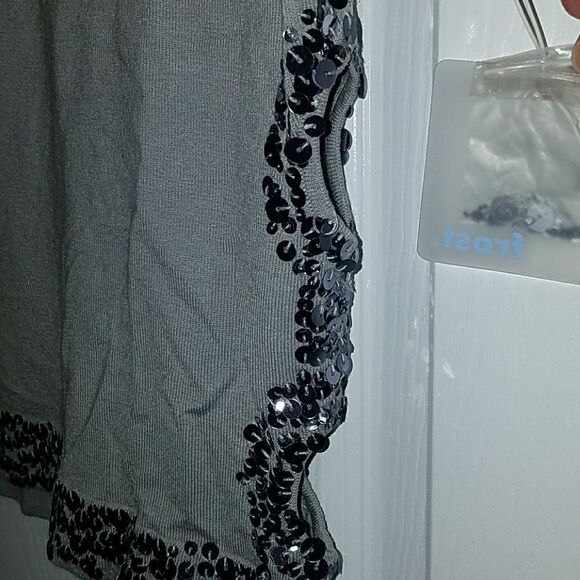 Frost gray sequin cut out silk sweater.SZ. M NWT - Picture 5 of 5